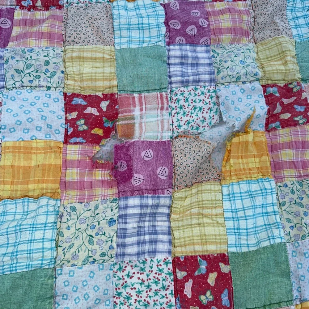 Vintage Handmade Patchwork Puff Quilt 65x76 Cottage Floral Plaid Cutter Quilt